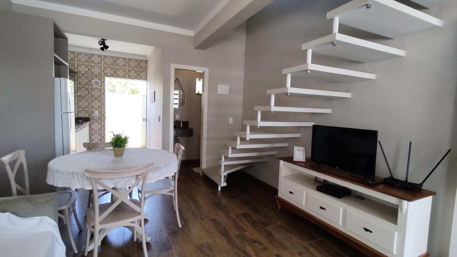 Excelente Sobrado Confortavel No Centro De Tijucas Proximo As Praias ภายนอก รูปภาพ