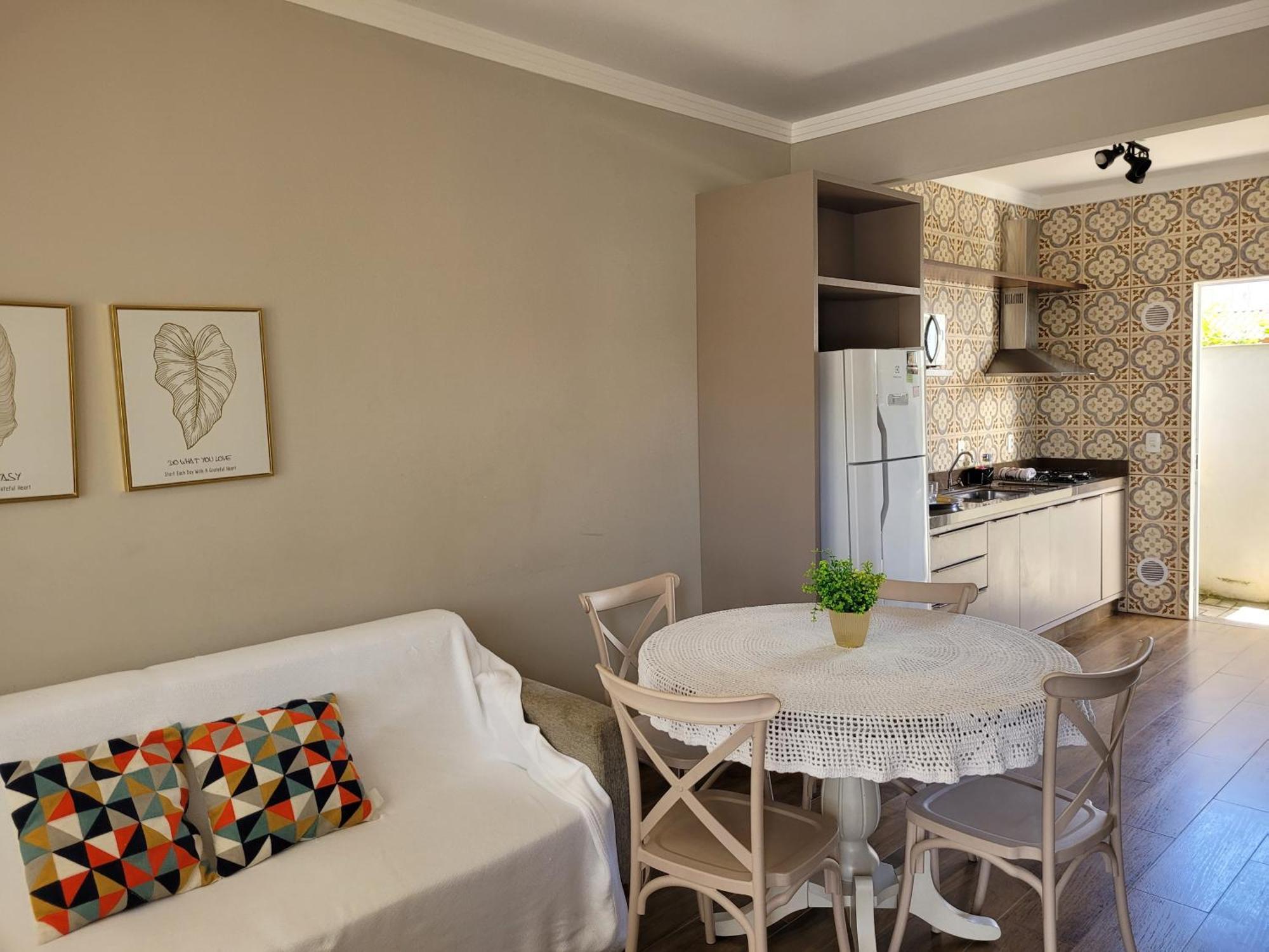 Excelente Sobrado Confortavel No Centro De Tijucas Proximo As Praias ภายนอก รูปภาพ